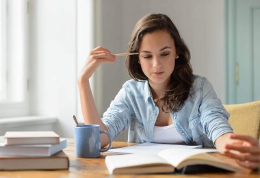 Estudar inglês sozinho